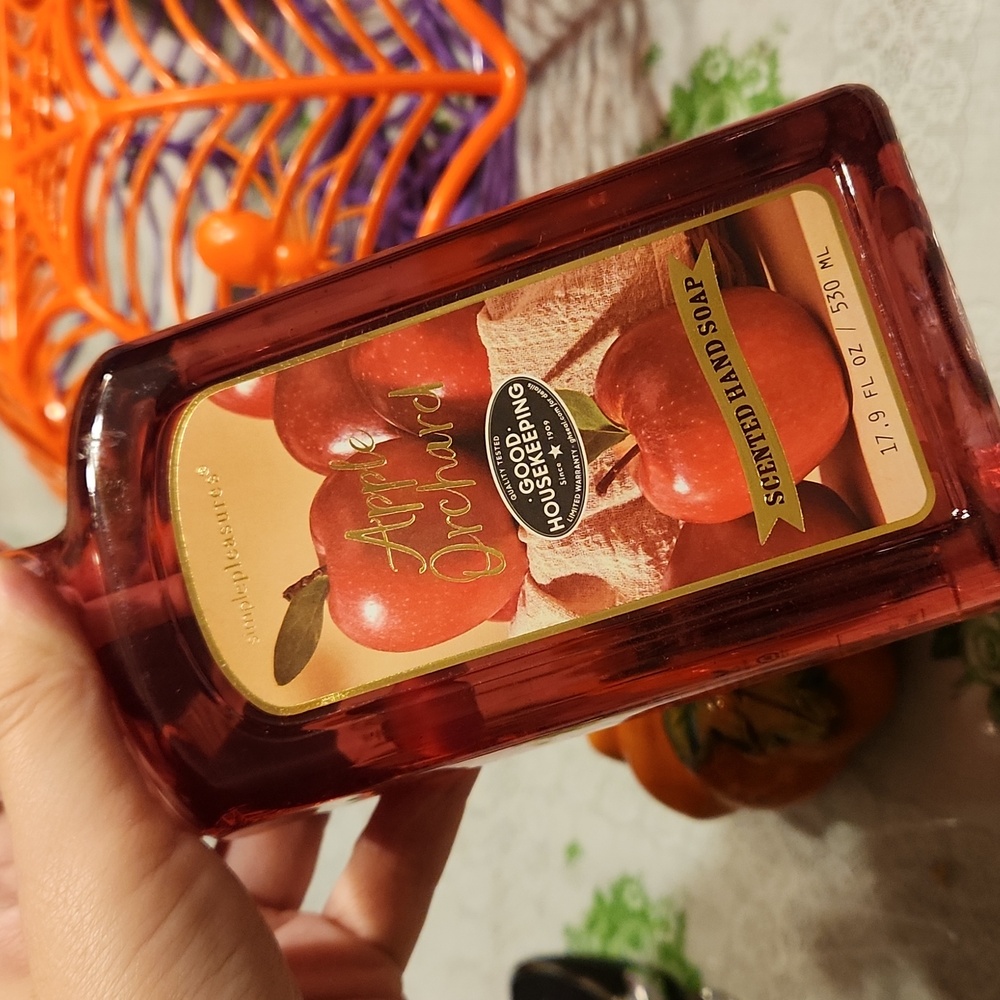 NWT APPLE ORCHARD 🍎 🍁🎃 - Picture 2 of 4
